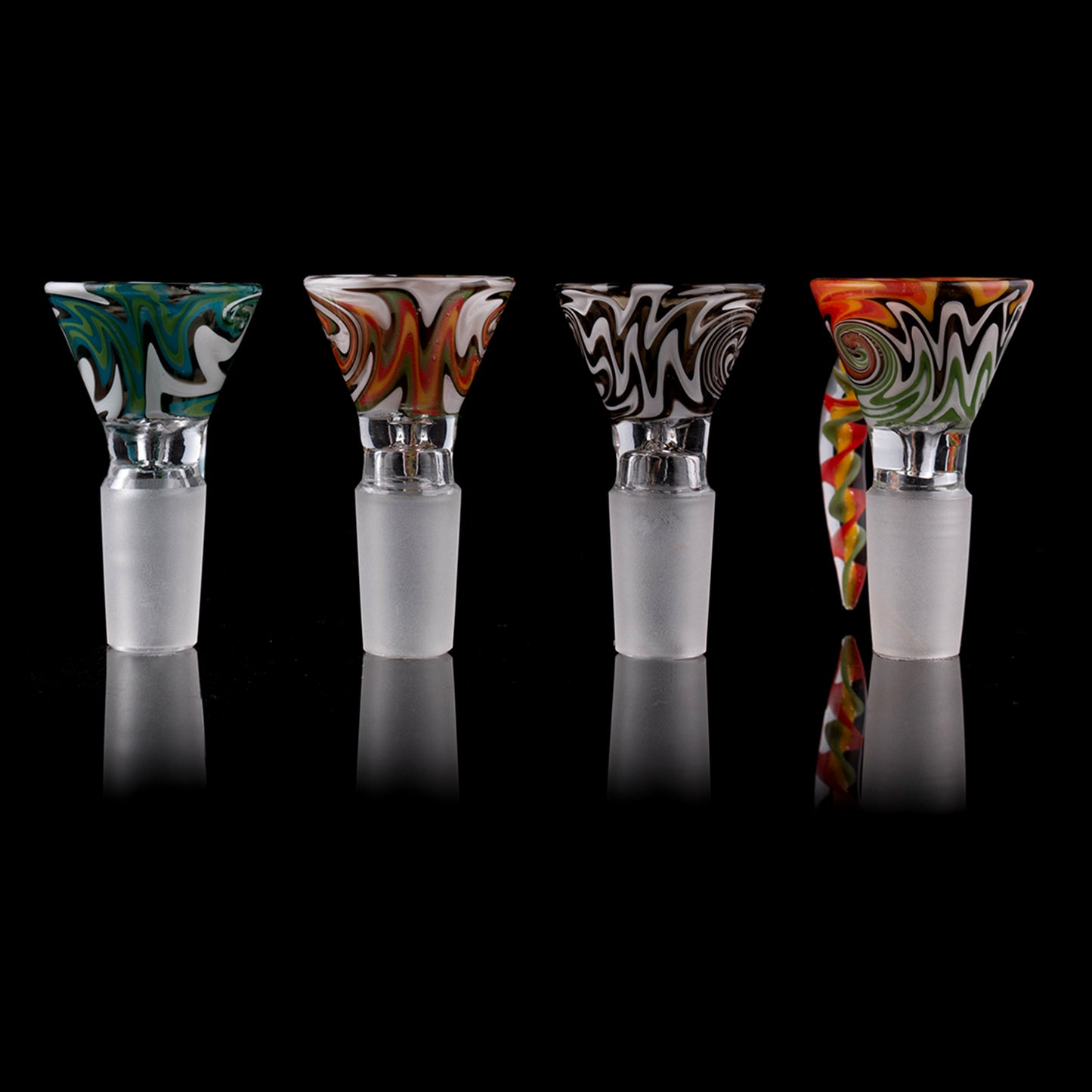 Single Horn Colorful Handle Glass Bowl Piece PT520